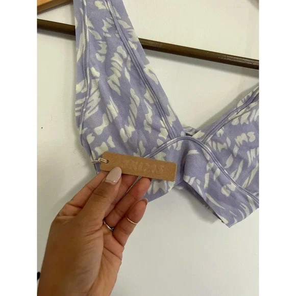 NWT SKIMS Summer Mesh Plunge Bralette Color lilac swirl Size XXS - Picture 4 of 8